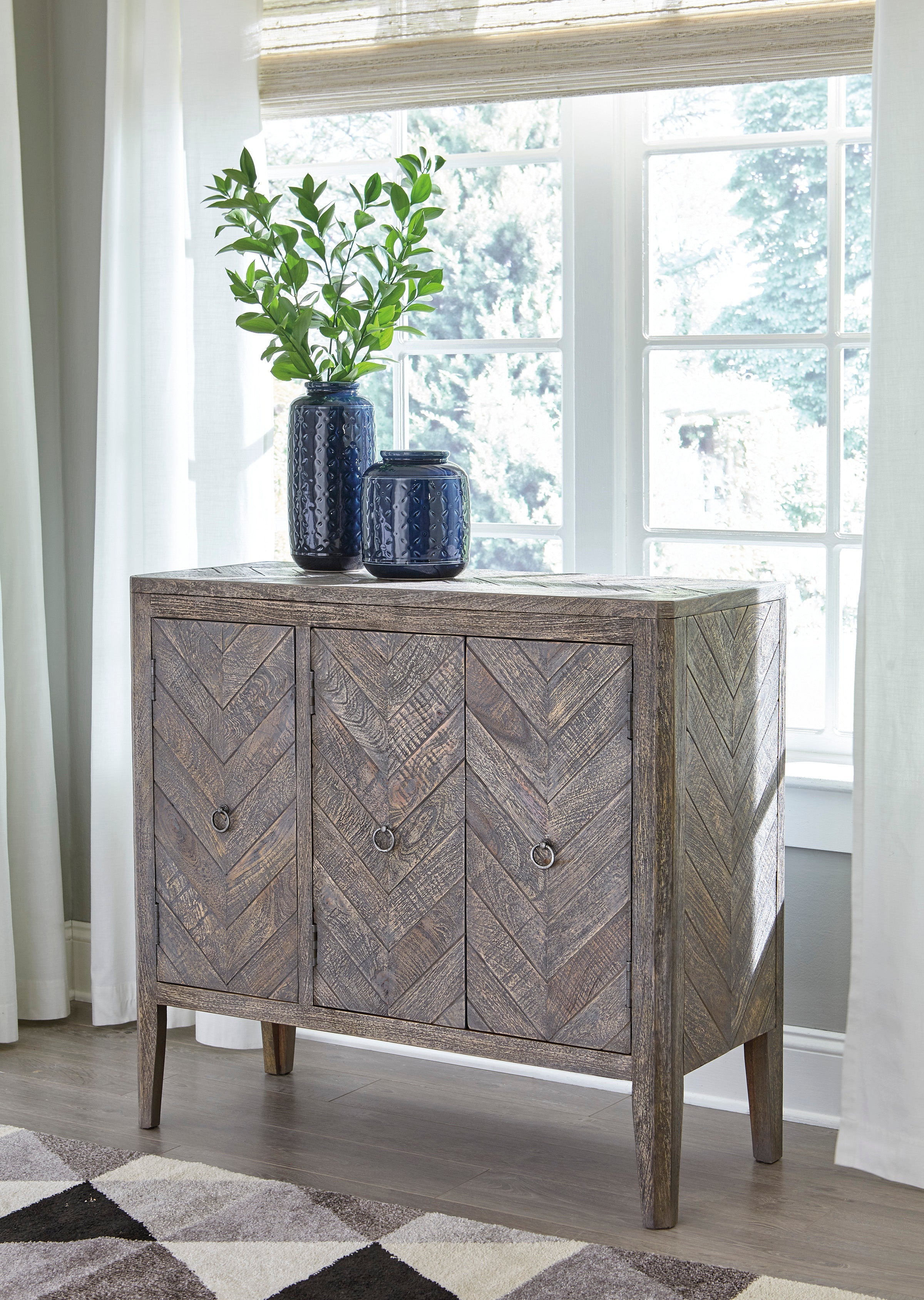 Boyerville Accent Cabinet Dream Furniture Outlet Birmingham