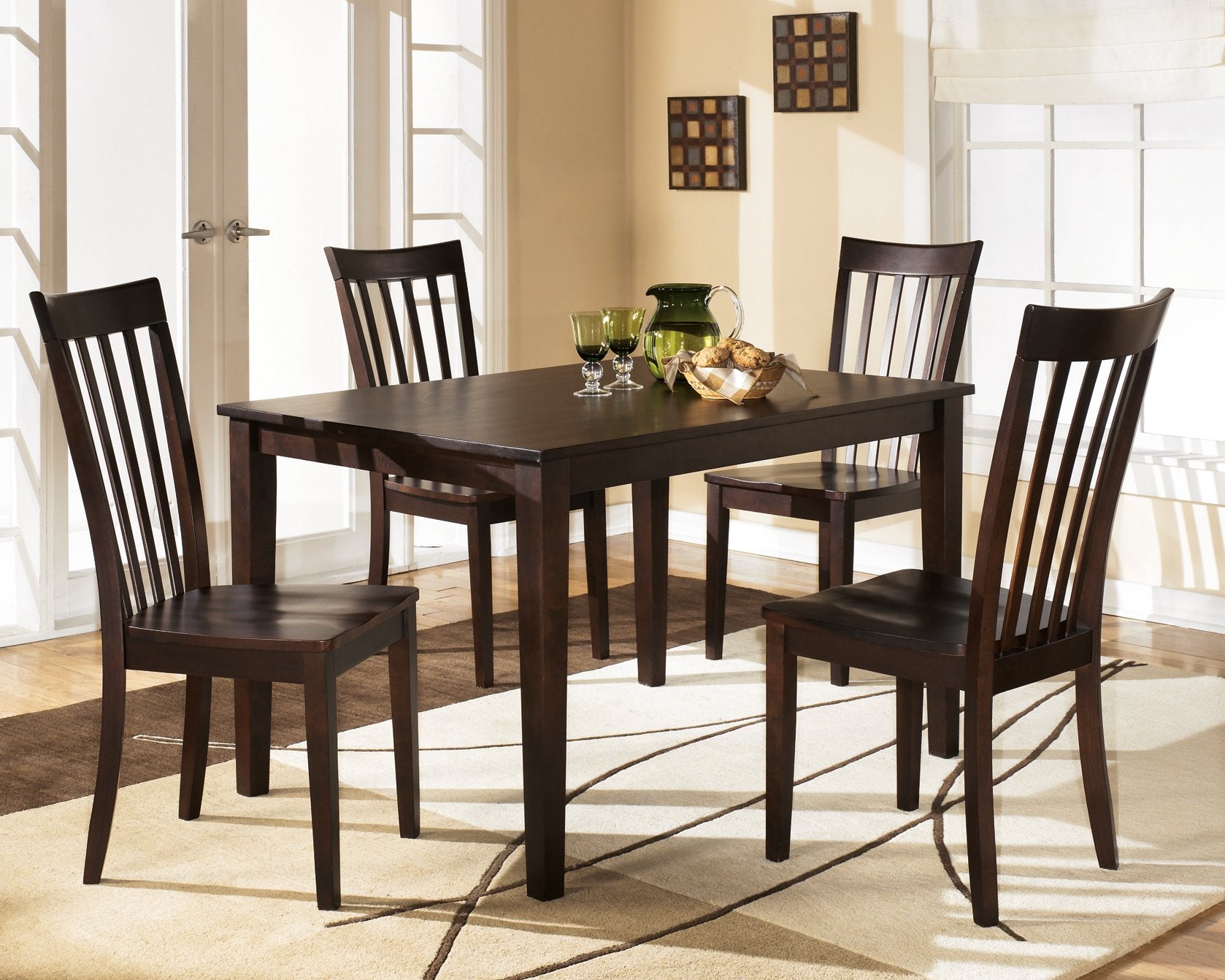 Hyland Ashley Dining Table – Dream Furniture Outlet Birmingham, image size:1678x1342