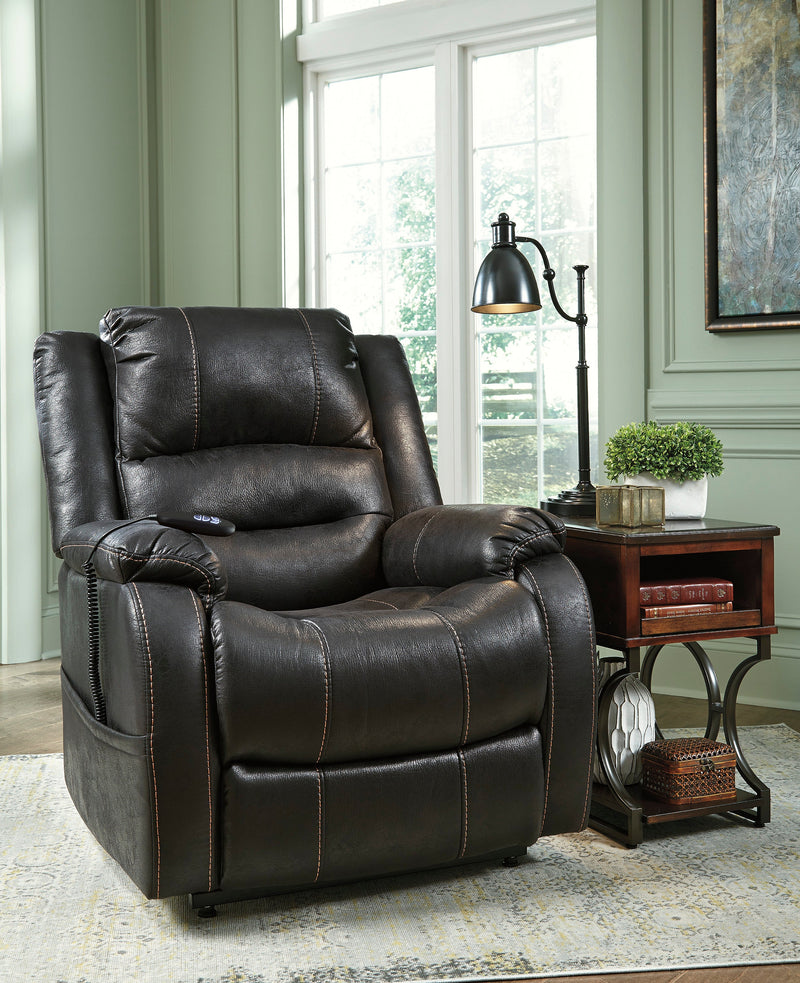Yandel - Dream Furniture Outlet