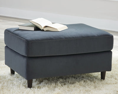 Kennewick Signature Design by Ashley Ottoman image