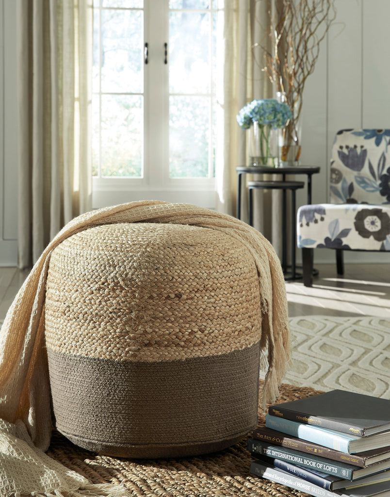 Ashley Furniture Sweed Valley Pouf