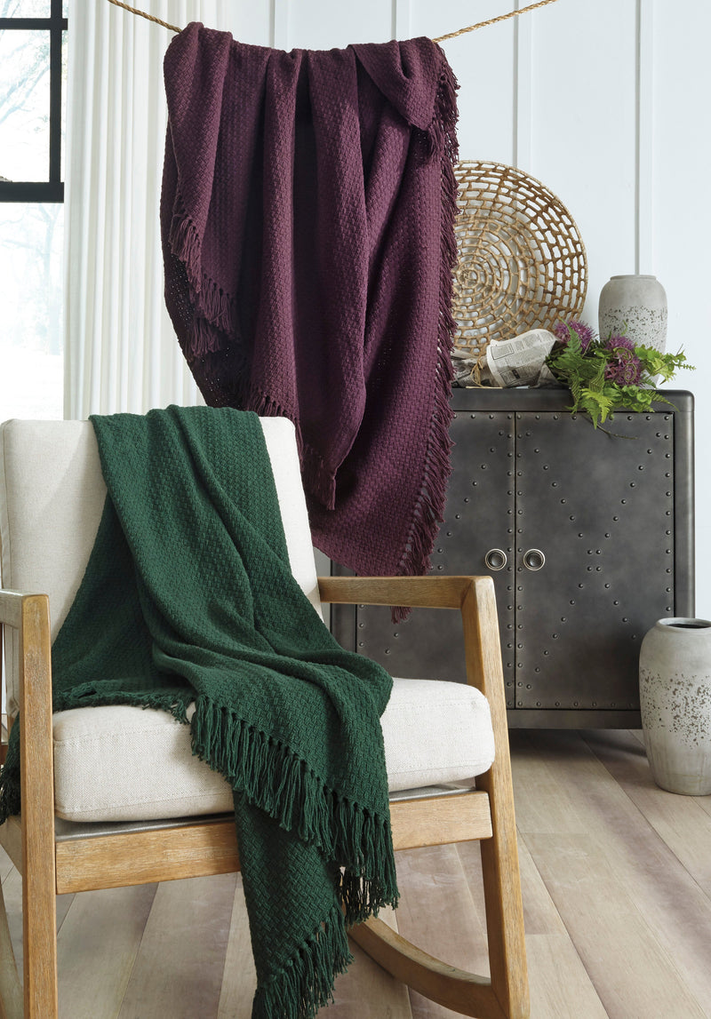 Yasmin Throw (Set of 3) - Dream Furniture Outlet