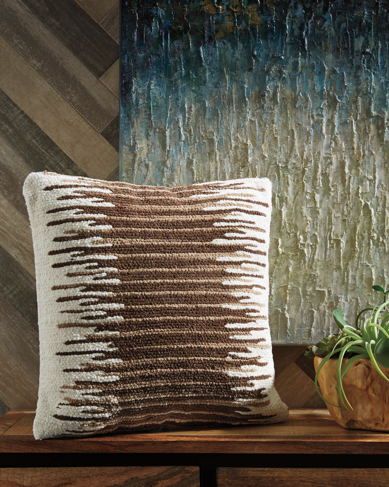 Wycombe Pillow (Set of 4) - Dream Furniture Outlet