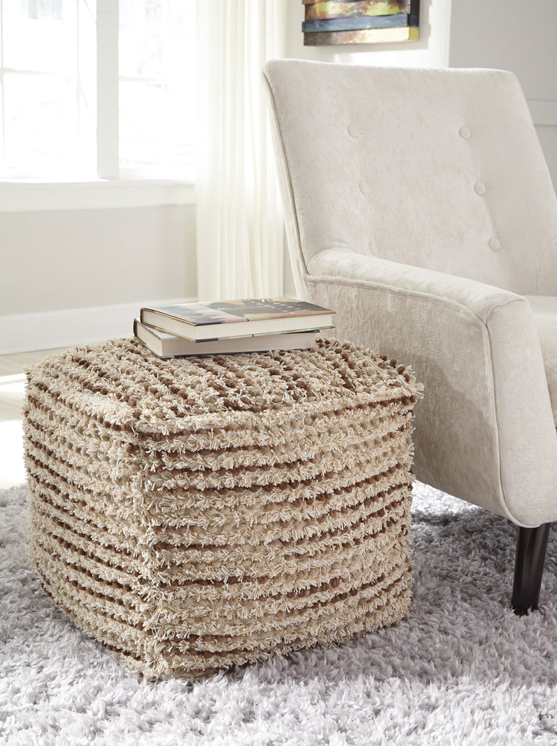 Jorge Pouf - Dream Furniture Outlet