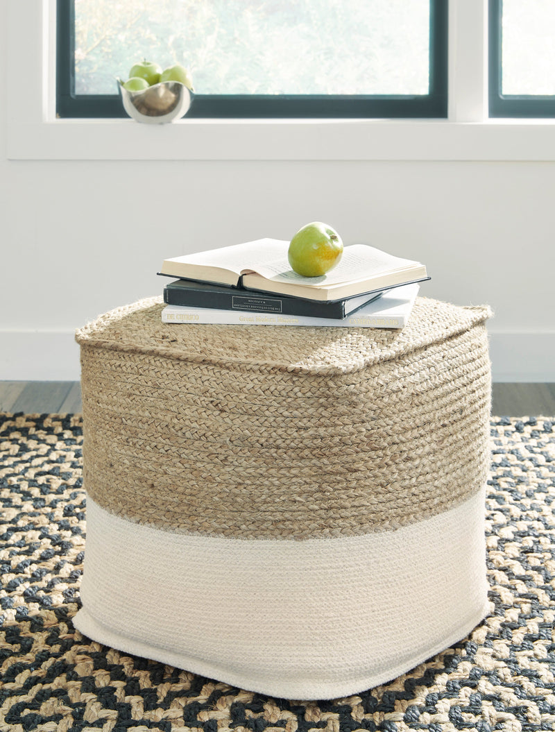 Sweed Valley Pouf - Dream Furniture Outlet