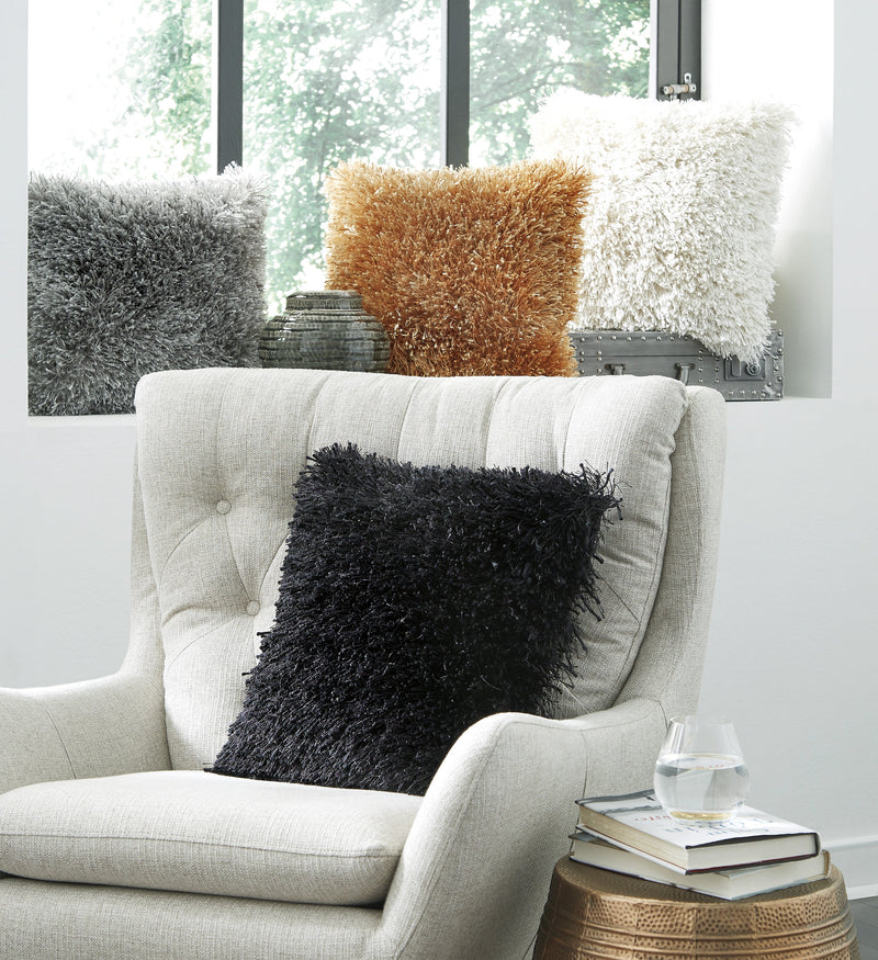 Jasmen Pillow (Set of 4) - Dream Furniture Outlet