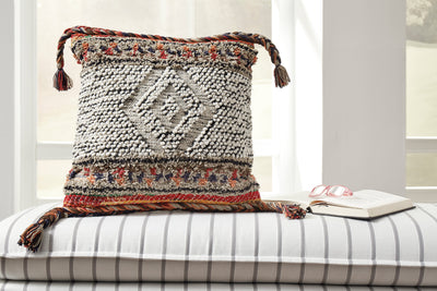 Fariel Pillow (Set of 4) - Dream Furniture Outlet