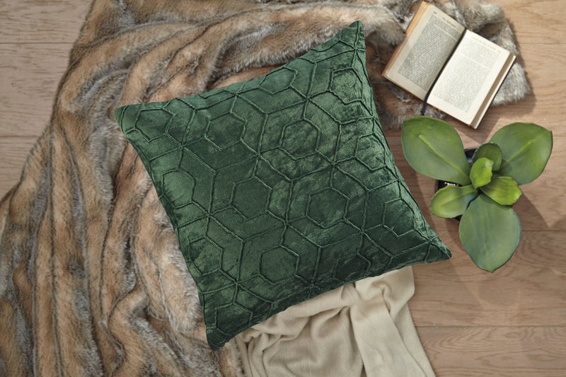 Ditman Pillow (Set of 4) - Dream Furniture Outlet