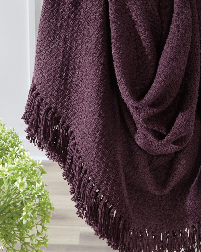 Yasmin Throw (Set of 3) - Dream Furniture Outlet