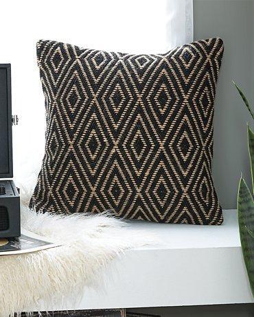 Mitt Signature Design by Ashley Pillow Set of 4 image