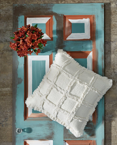 Henie Pillow (Set of 4) - Dream Furniture Outlet