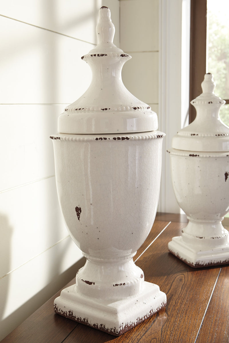 Devorit Jar - Dream Furniture Outlet
