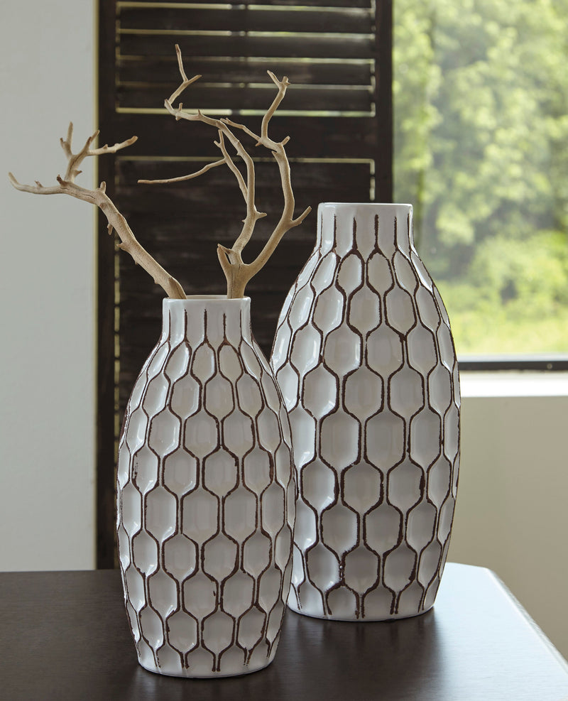Dionna Vase (Set of 2) - Dream Furniture Outlet