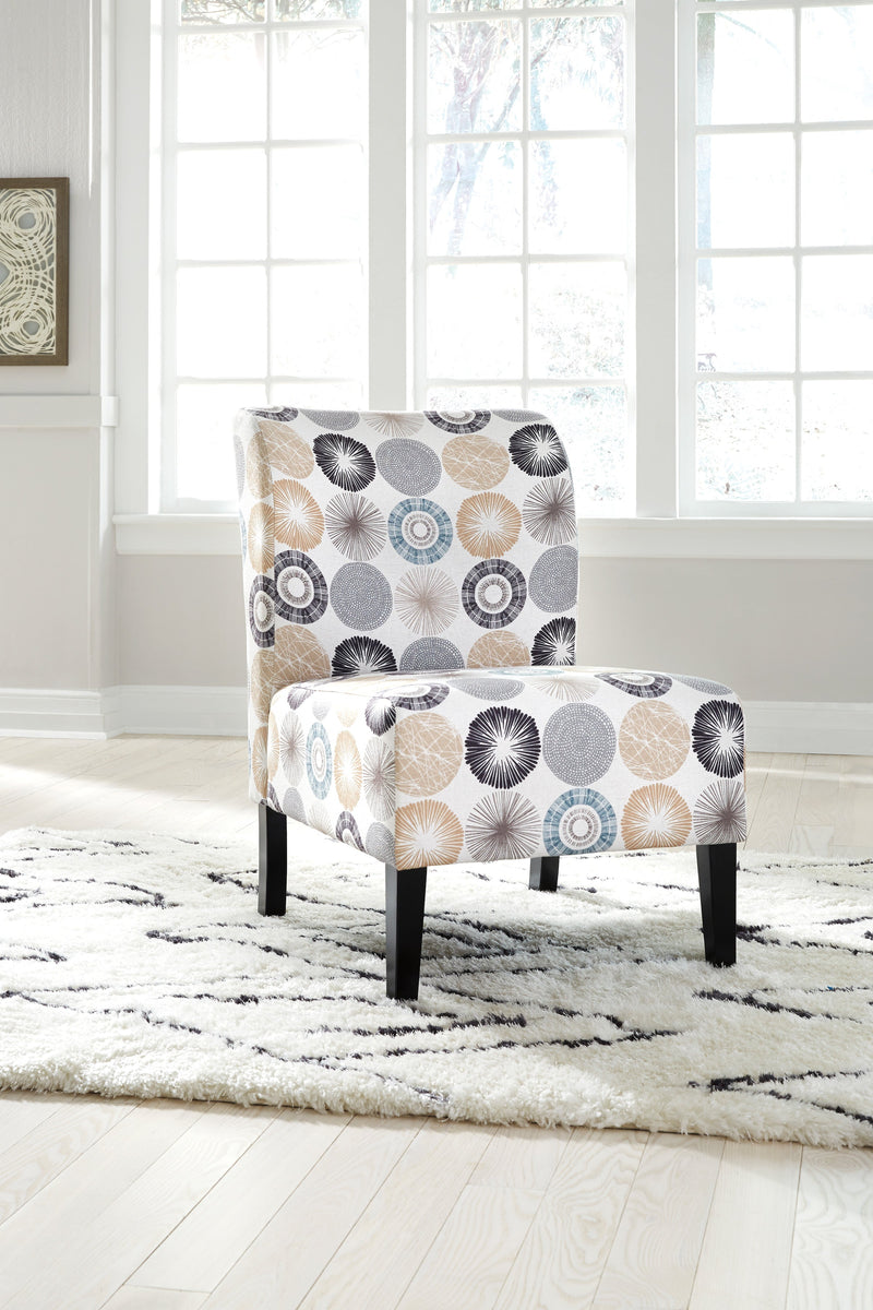 Triptis Accent Chair - Dream Furniture Outlet