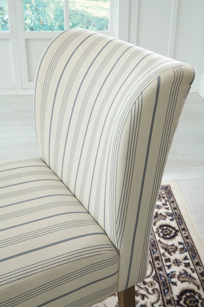 Triptis Accent Chair - Dream Furniture Outlet