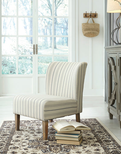 Triptis Accent Chair - Dream Furniture Outlet