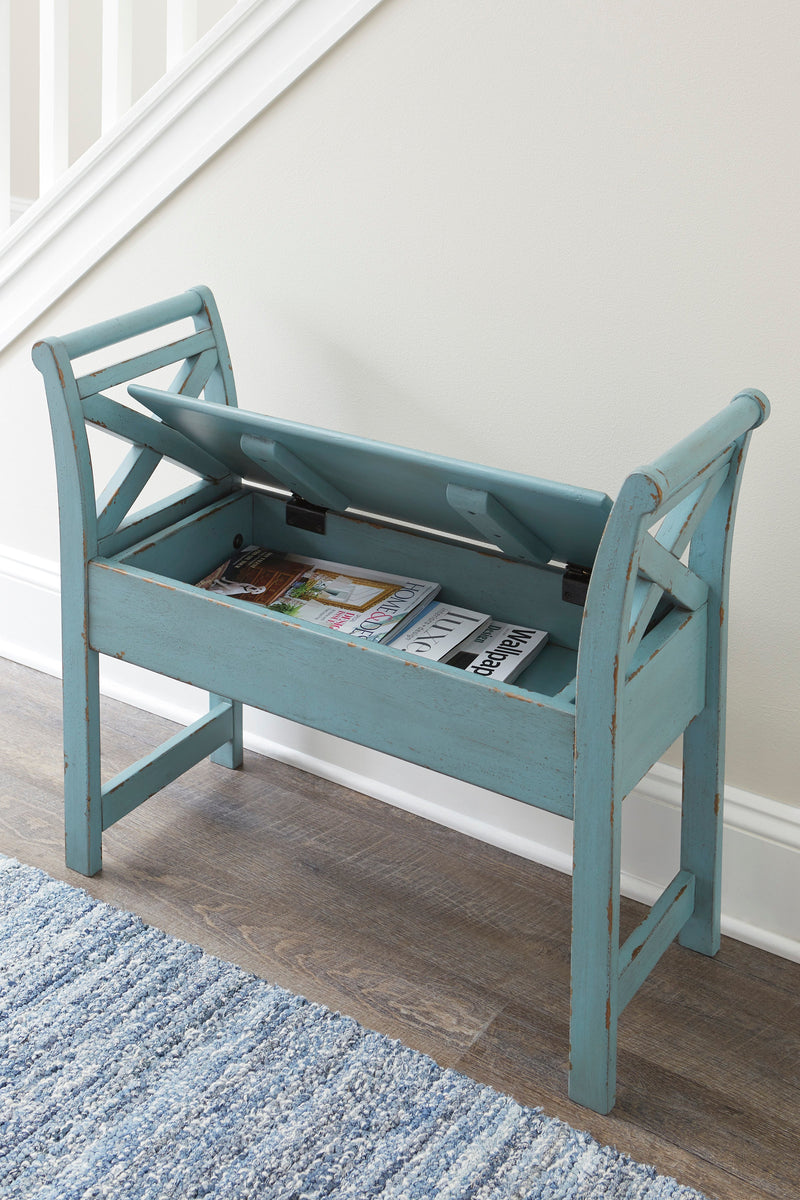 Heron Ridge Accent Bench - Dream Furniture Outlet