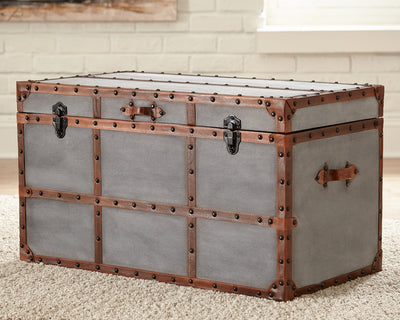 Amsel Signature Design by Ashley Trunk image