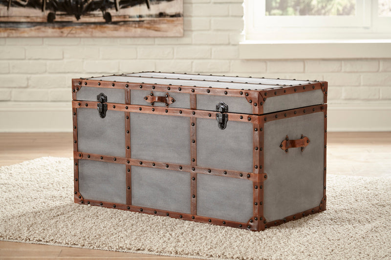 Amsel Storage Trunk - Dream Furniture Outlet