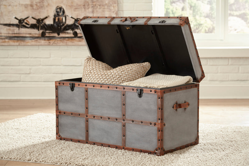 Amsel Storage Trunk - Dream Furniture Outlet