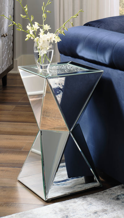 Gillrock Accent Table - Dream Furniture Outlet