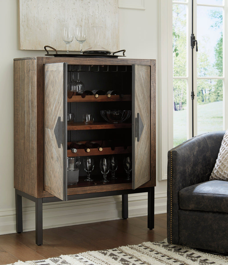 Premridge Bar Cabinet - Dream Furniture Outlet