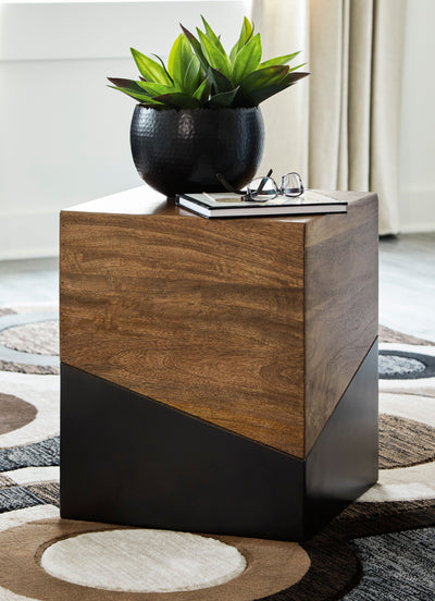 Trailbend Accent Table - Dream Furniture Outlet