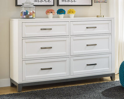 Brynburg Benchcraft Dresser image