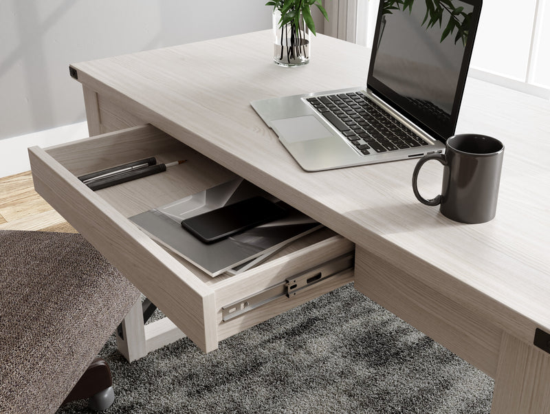 Bayflynn - Dream Furniture Outlet