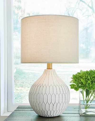 Wardmont Table Lamp - Dream Furniture Outlet