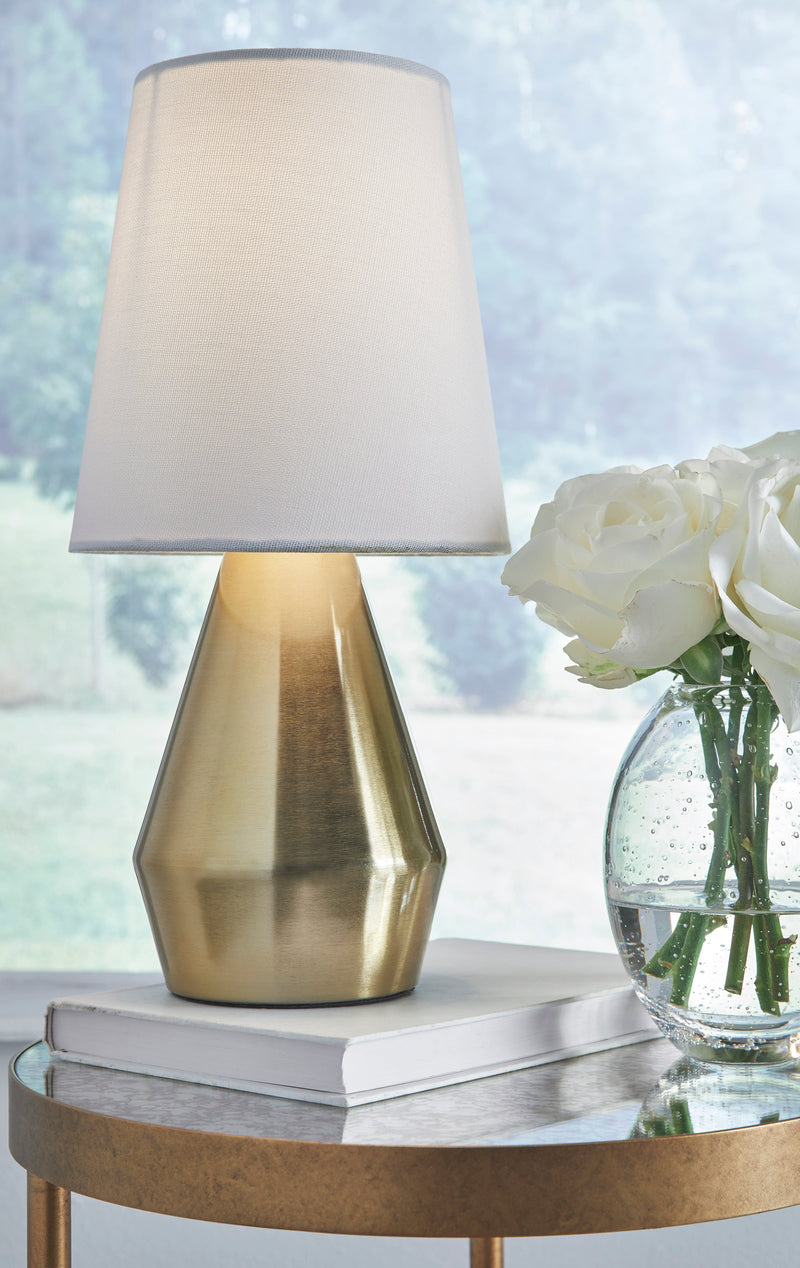 Lanry Table Lamp - Dream Furniture Outlet
