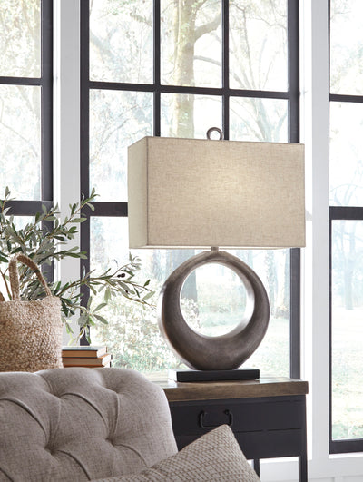 Saria Table Lamp - Dream Furniture Outlet