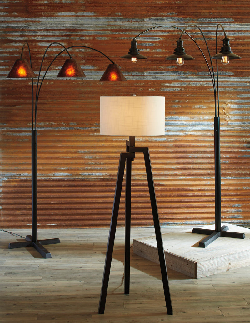Sheriel Floor Lamp - Dream Furniture Outlet