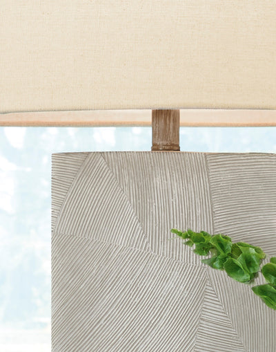 Bradard Table Lamp - Dream Furniture Outlet