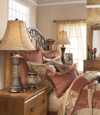 Mariana Table Lamp (Set of 2) - Dream Furniture Outlet