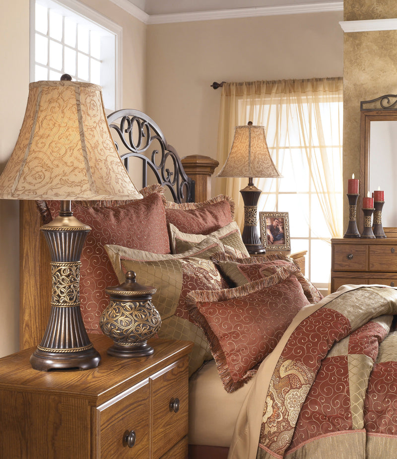 Mariana Table Lamp (Set of 2) - Dream Furniture Outlet
