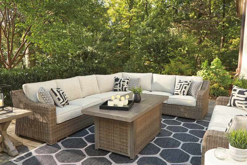 Beachcroft 3 - Dream Furniture Outlet