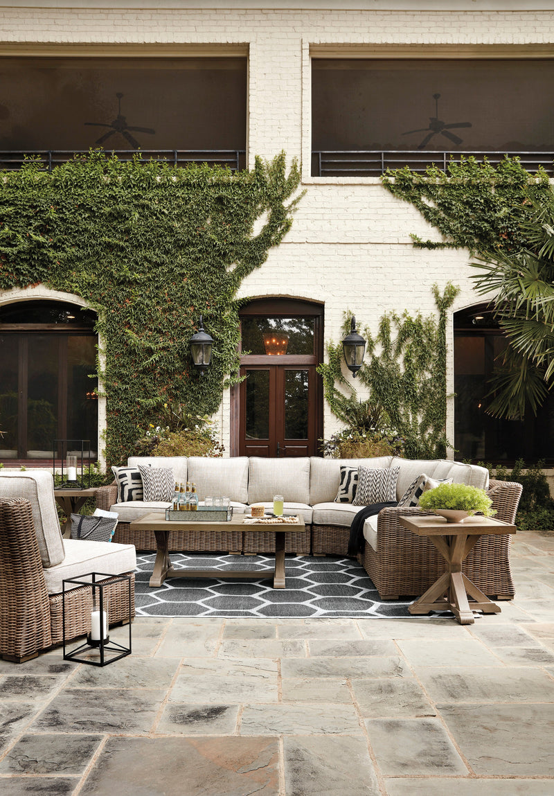 Beachcroft 3 - Dream Furniture Outlet