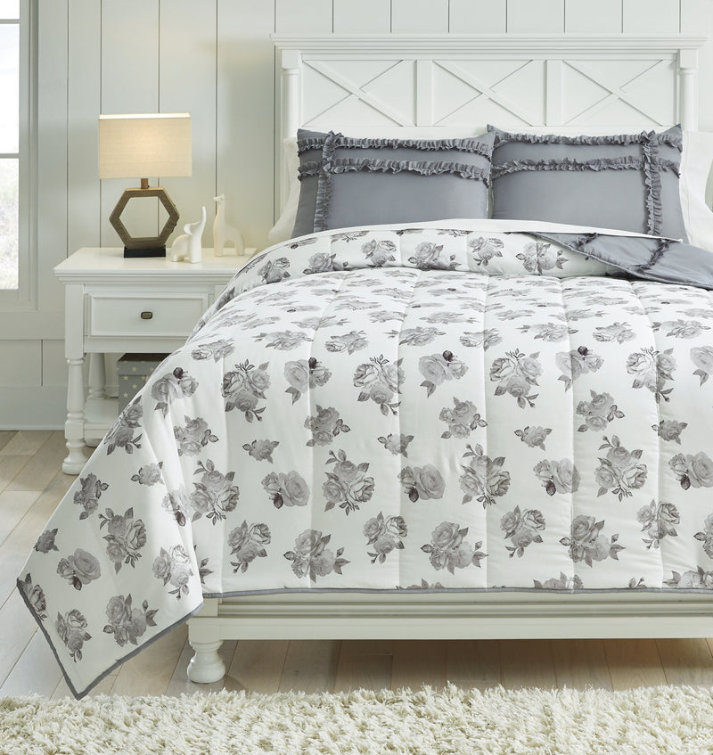 Meghdad Signature Design by Ashley Comforter Set Full image