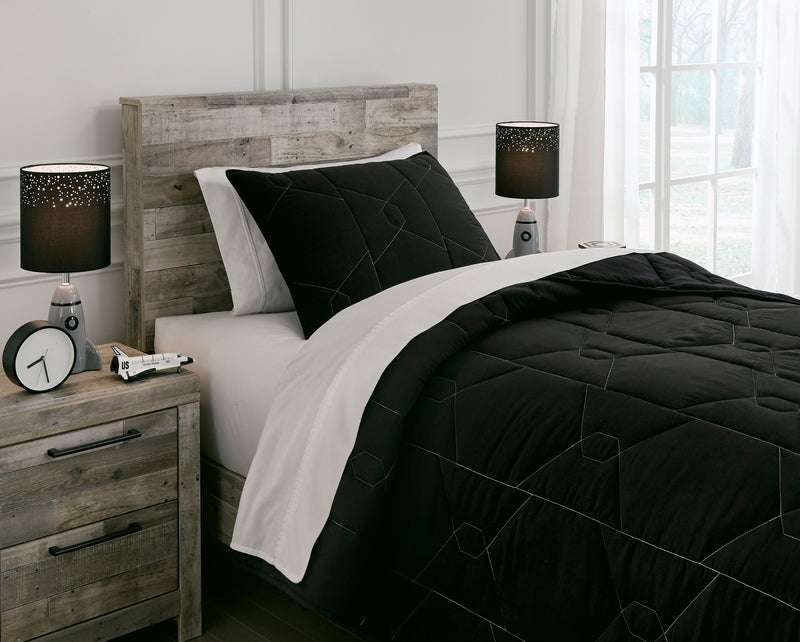 Meliora Full Quilt Set - Dream Furniture Outlet