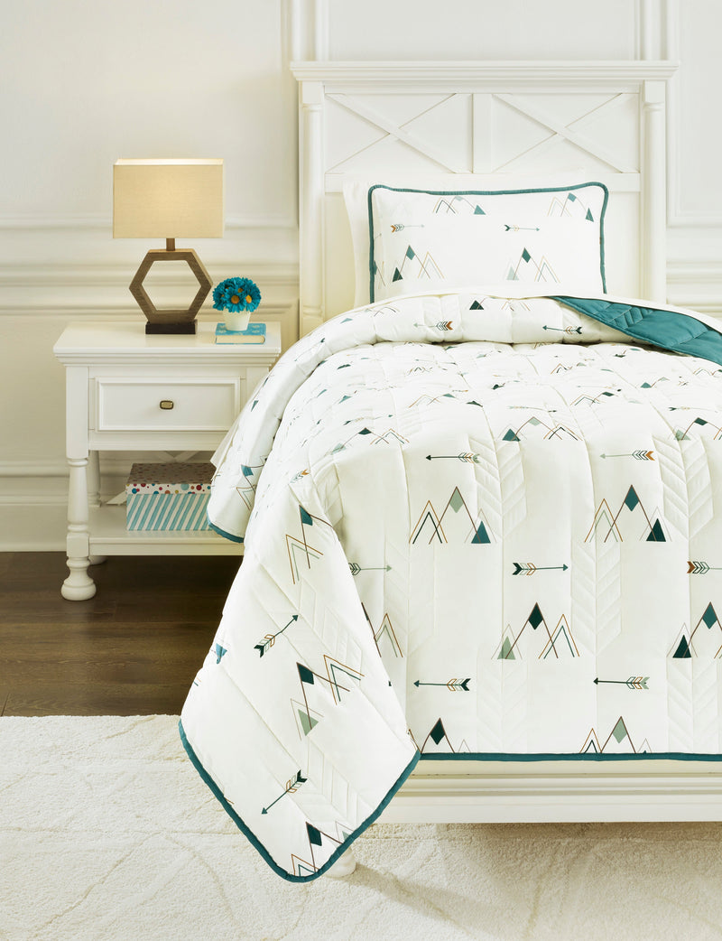 Averlett Full Quilt Set - Dream Furniture Outlet