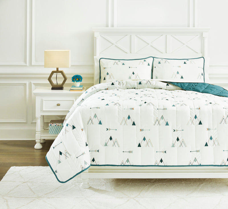 Averlett Full Quilt Set - Dream Furniture Outlet