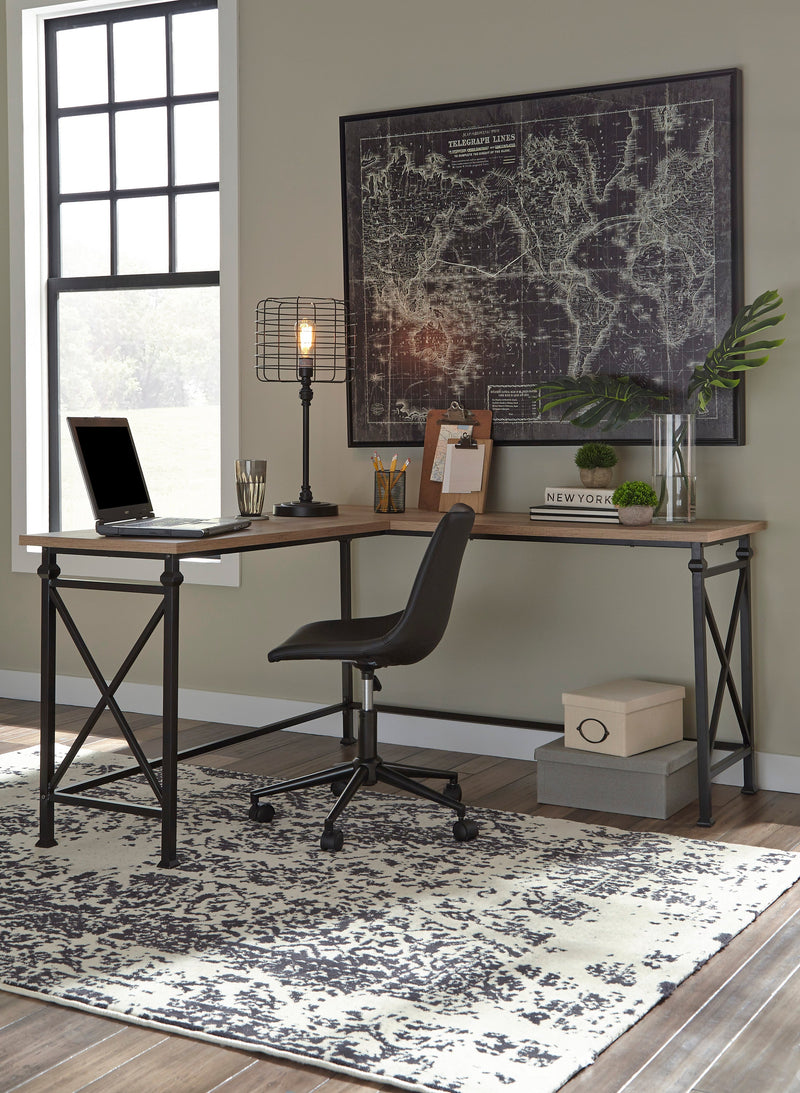 Jaeparli - Dream Furniture Outlet